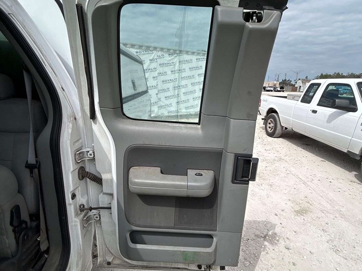 2005-ford-f1-image-19