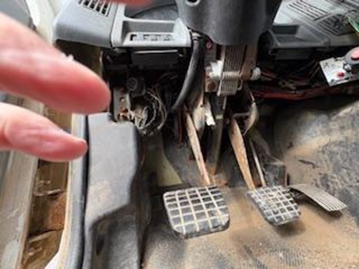 2004-international-8600-image-26