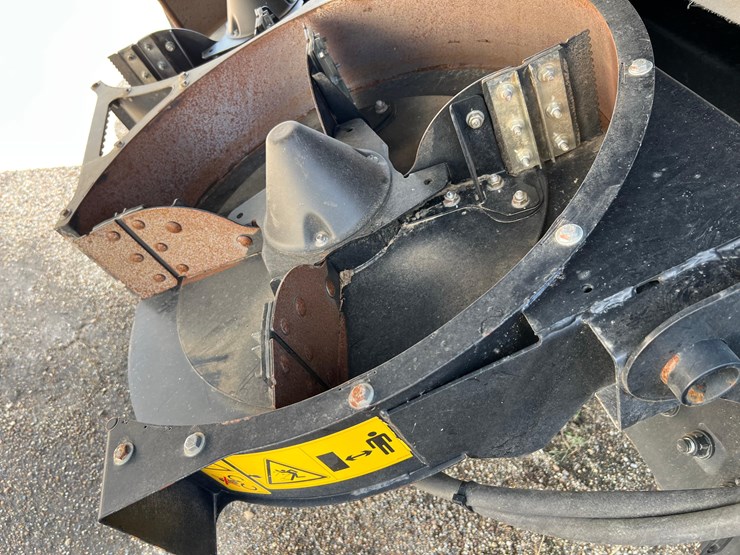 2023-new-holland-cr10.90-image-54