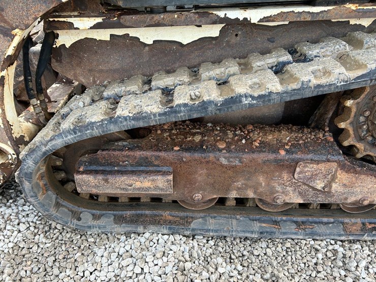 2017-bobcat-t450-image-19