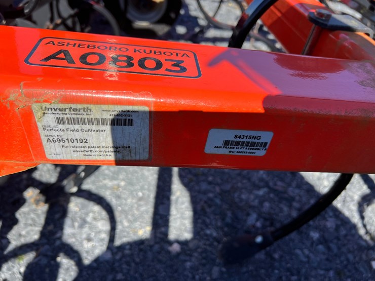 2023-white-251-image-2