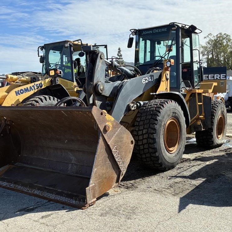 DEERE 624J