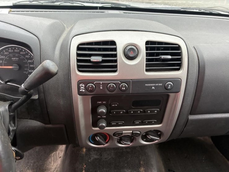 2012-chevrolet-colorado-image-14