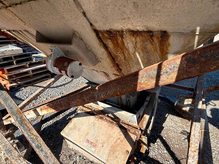 adams-weight-hopper-image-16