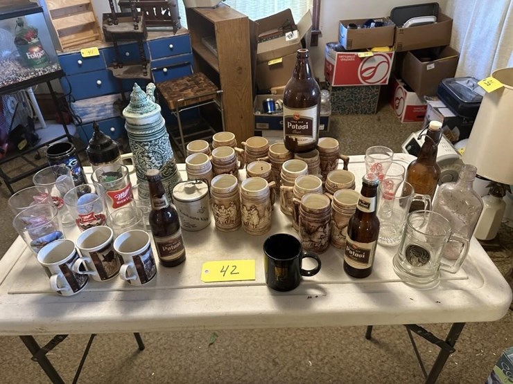 vintage-mugs-&-bottles-image-1