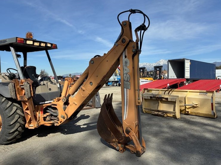 2007-case-580sm-image-12