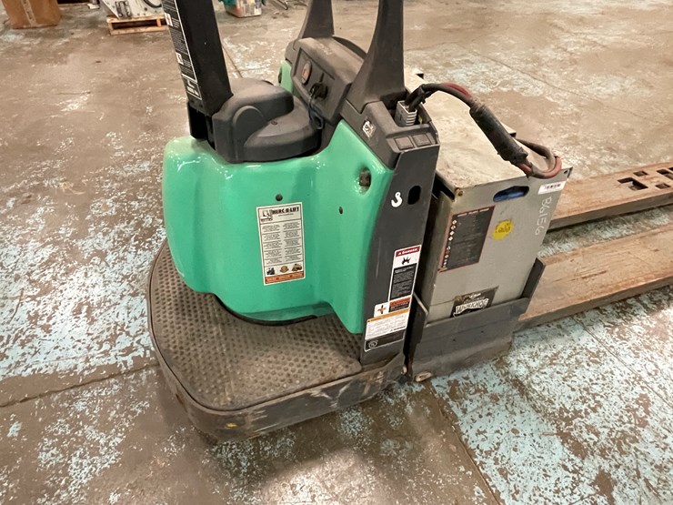 #230-•-2019-mitsubishi-electric-ride-on-pallet-jack-image-16