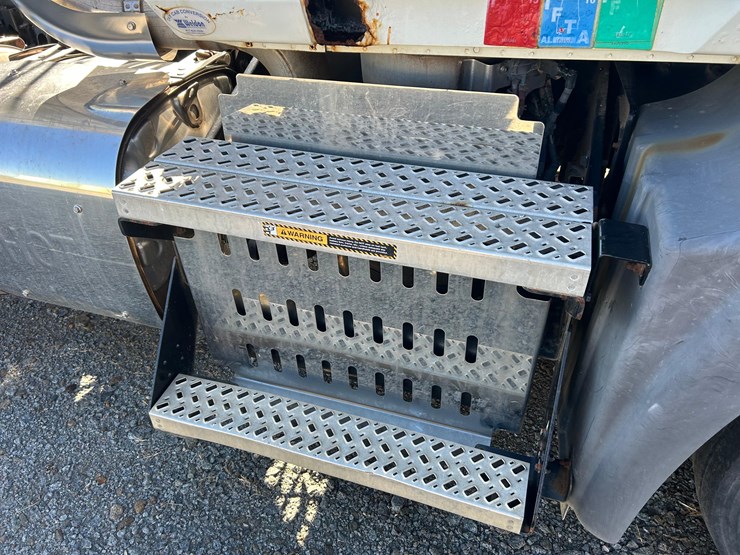 2012-mack-tender-truck-w/adams-rear-discharge-bed-auger-image-78