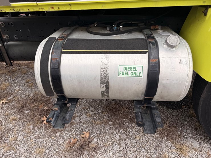 2012-international-durastar-4300-image-18