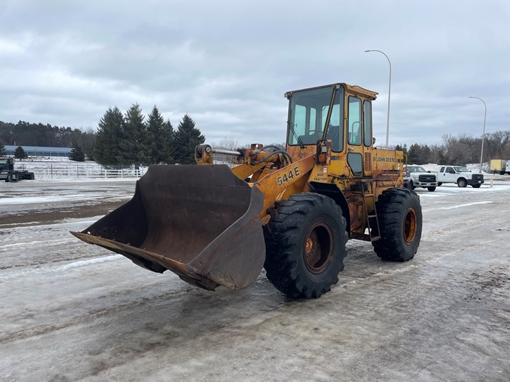 deere-544e-image-1