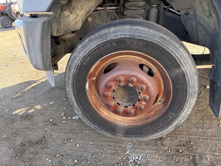 2014-ford-f550-image-6