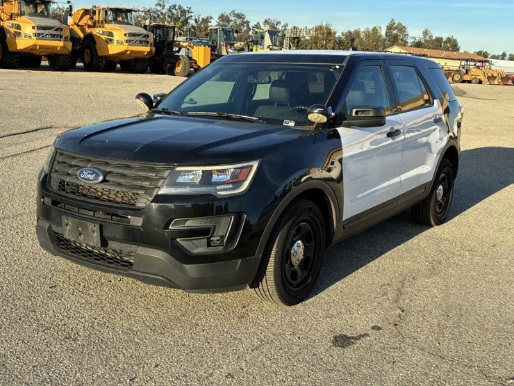 2018-ford-explorer-image-1