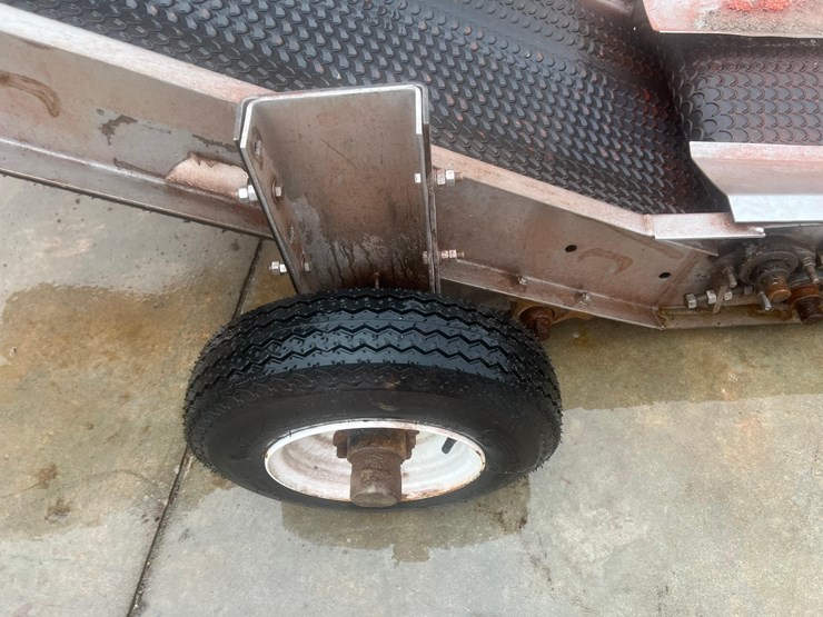 adams-under-truck-conveyor-image-3