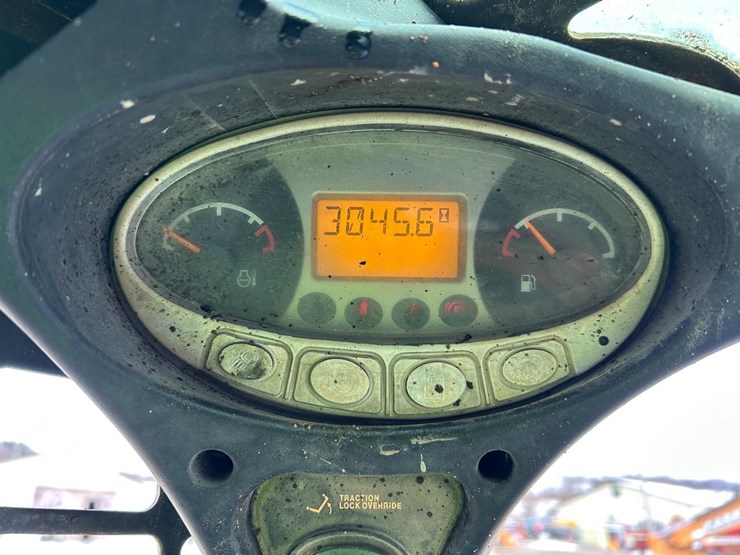 2017-bobcat-t450-image-21