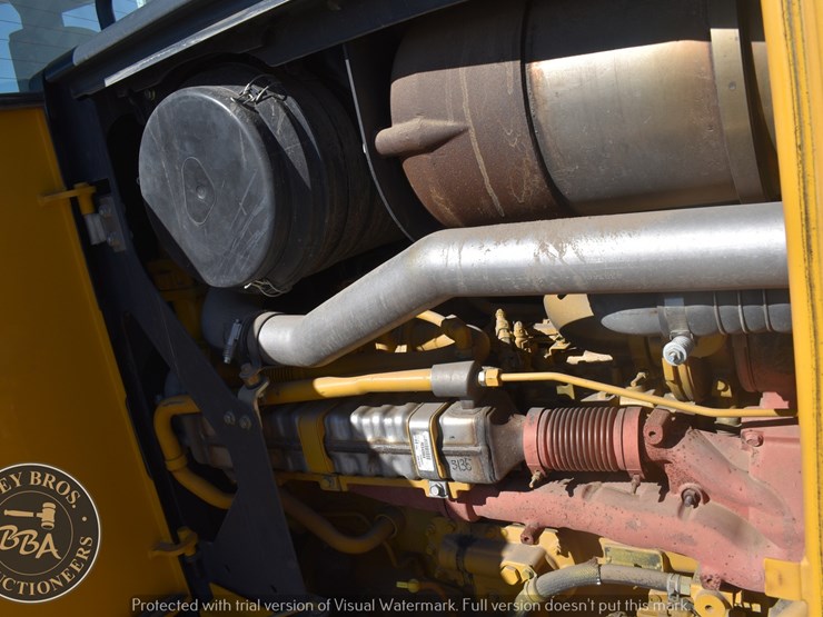 2013-deere-770g-image-47