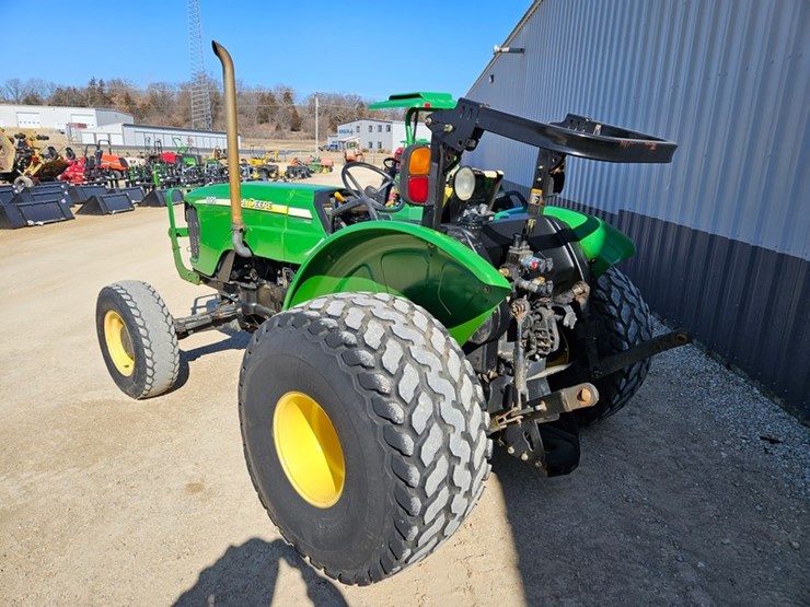 john-deere-5325-image-3