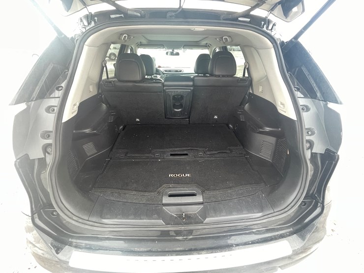 2015-nissan-rogue-sl-image-29