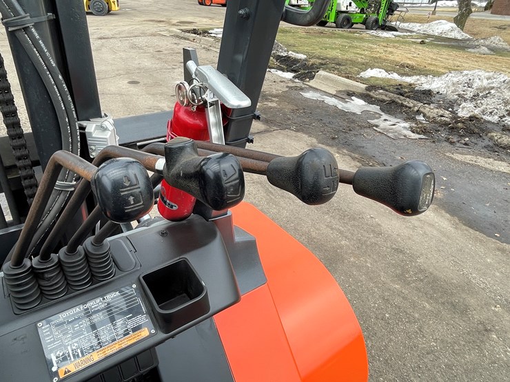 toyota-7fdu70-image-42