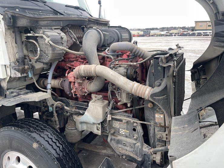 2022-kenworth-t680-image-27