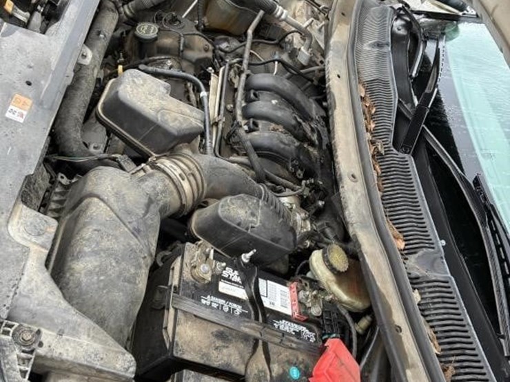 2015-ford-explorer-image-6