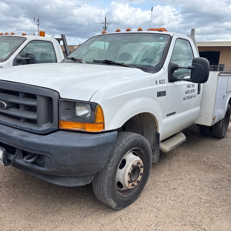 2001 FORD F550