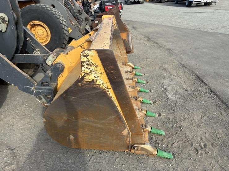 2019-deere-624l-image-6