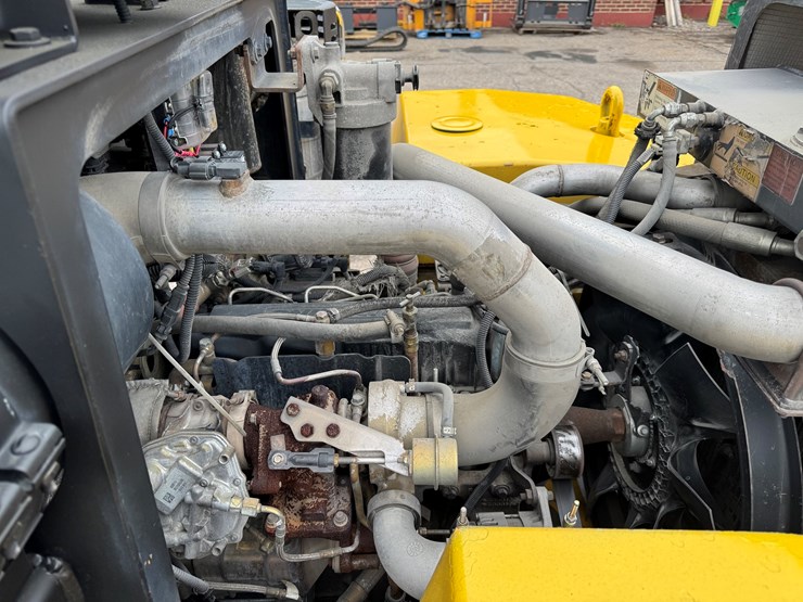 #108-•-2017-taylor-xh180-diesel-forklift-image-16