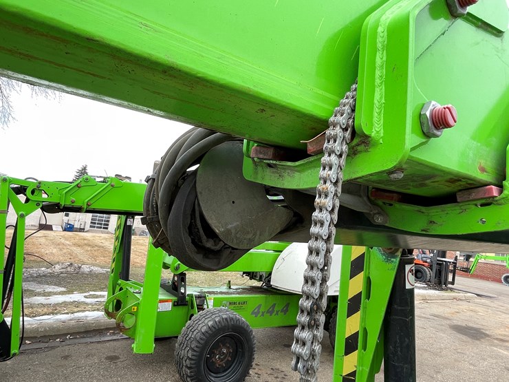 #4221-•-nifty-sd64-4x4x4-telescopic-boom-lift-image-11