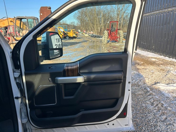 2018-ford-f150-image-13