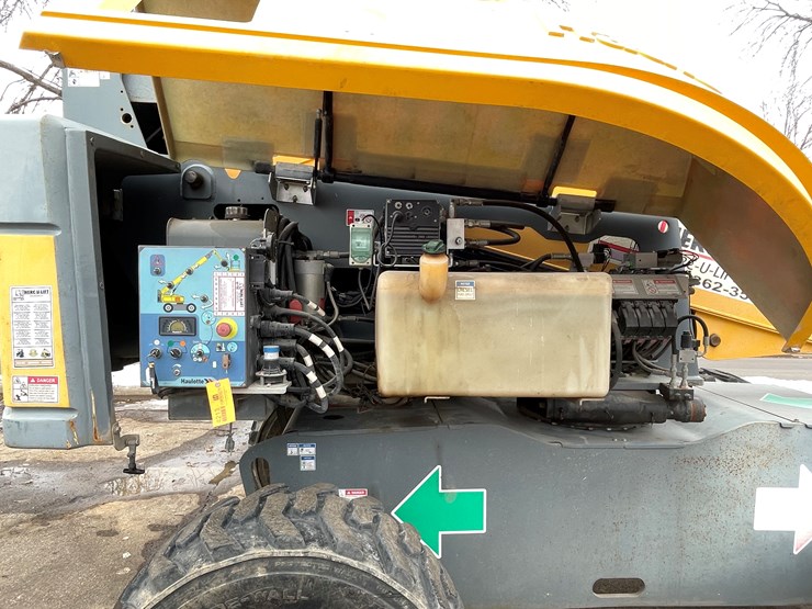 #152-•-2015-haulotte-ht61rt-4x4-telescopic-boom-lift-image-42