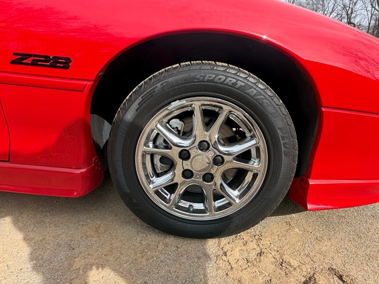 #30933-•-2002-chevrolet-camaro-z28-2-door-convertible-image-9