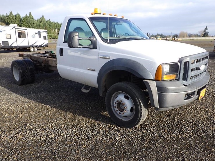 2007-ford-f550-image-3