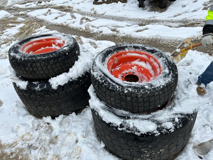 set-of-4-tires-for-kubota-tractor-image-1