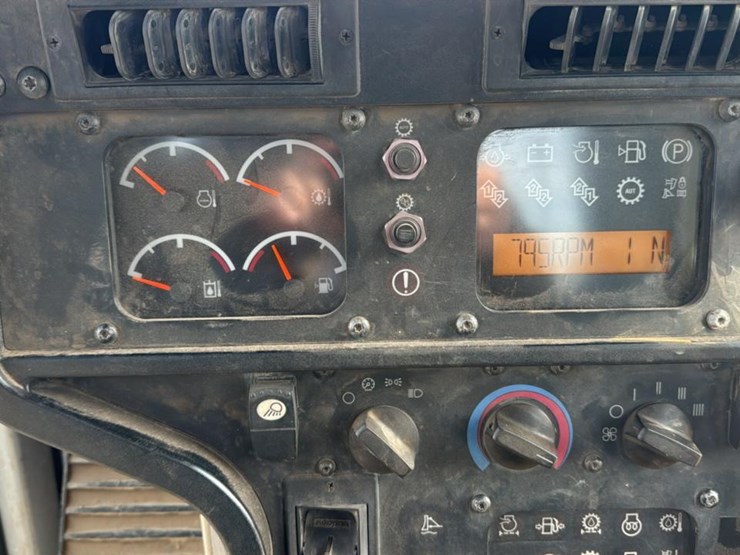 2002-caterpillar-d6r-xw-image-55