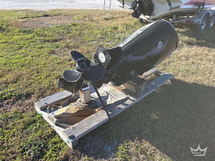 2017-mercury-seapro-outboard-boat-motor-image-3