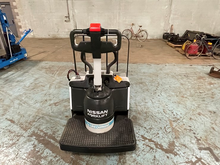 #232-•-nissan-ride-on-electric-pallet-jack-image-3