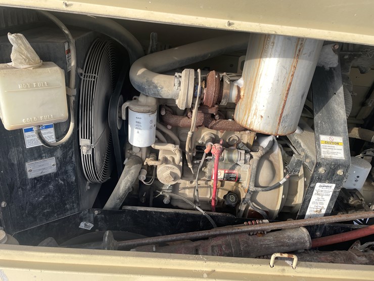 2012-john-deere-2-image-4