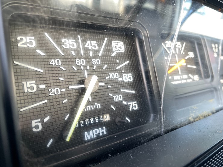 1995-ford-f750-image-16