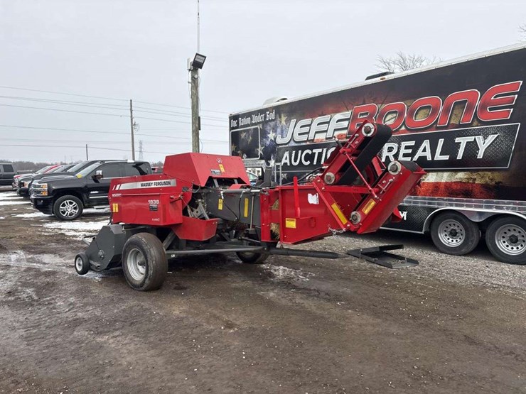 massey-ferguson-1838-image-3