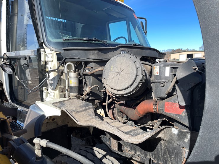 #1016-•-2007-international-plow-truck-(has-mn-title)-image-9