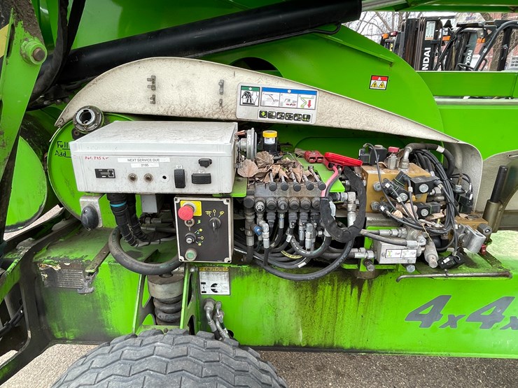 #4221-•-nifty-sd64-4x4x4-telescopic-boom-lift-image-32