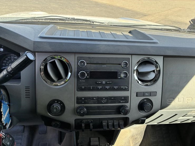 2012-ford-f350-image-14