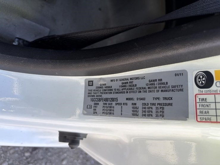 2011-chevrolet-colorado-image-33