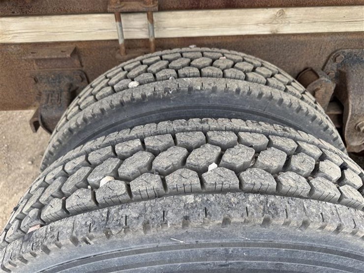 1985-ford-ltl9000-image-57