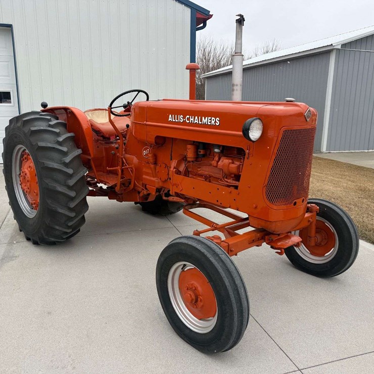 1958 Allis Chalmers D17