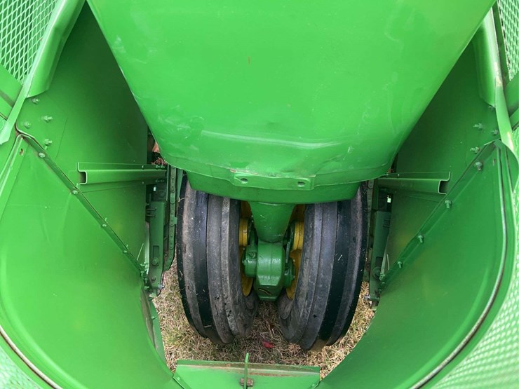 john-deere-227-image-23