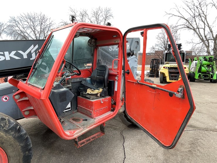 #133-•-2017-skyjack-sj643-telehandler-image-45