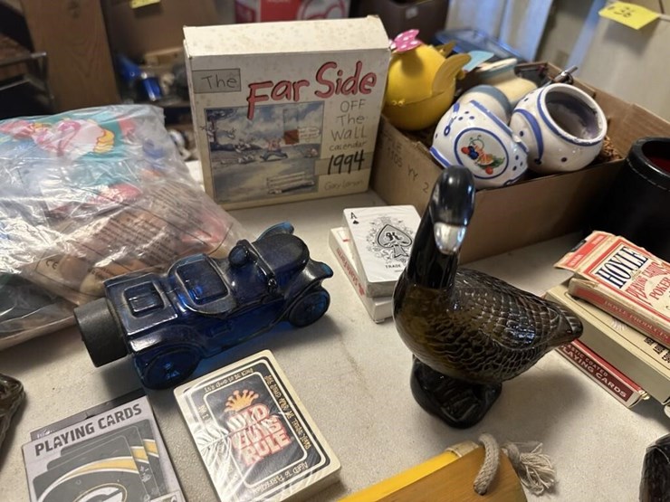 misc.-games-&-housewares-image-4