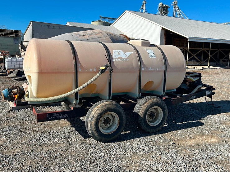 adams-nurse-trailer-tank-image-7