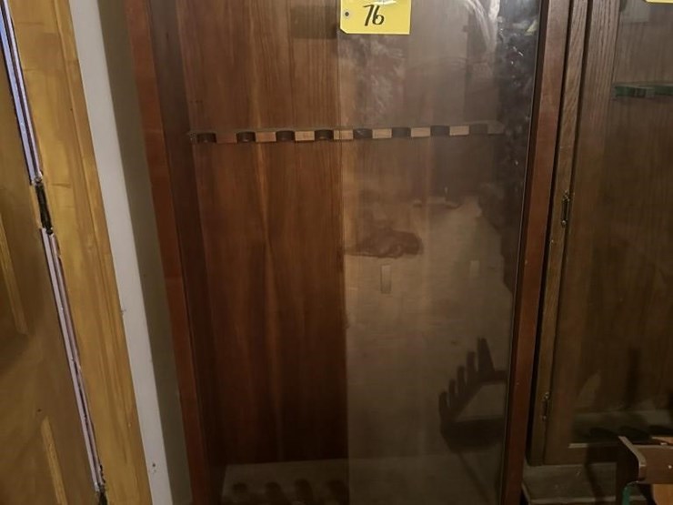 wooden-gun-cabinet-image-1